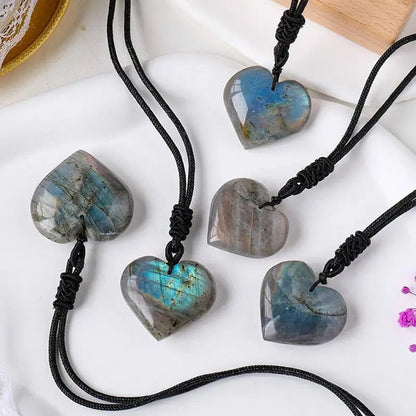 Natural Crystal Labradorite Heart Shaped Pendant Polished Healing Moonstone Crystal Pendant Fashion Spiritual Jewelry Gift