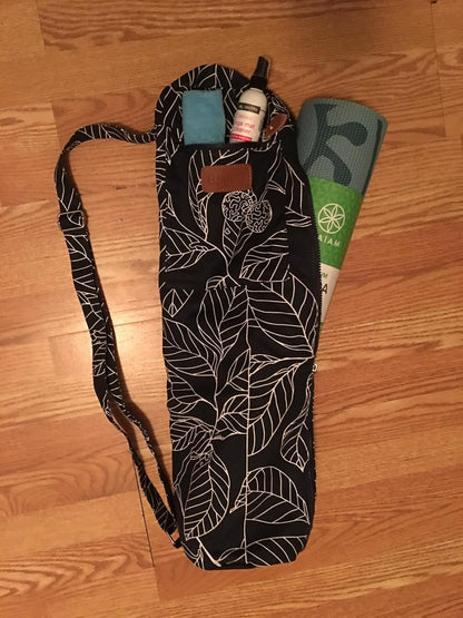 "Ultimate Yoga Mat Carrier Bag - Stylish & Functional Travel Bag for All Mat Sizes with Pockets & Adjustable Strap!"